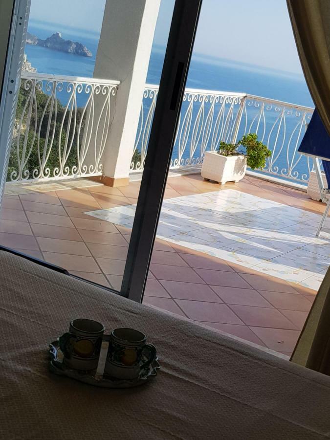 La Limonaia E La Praia Praiano Exterior foto